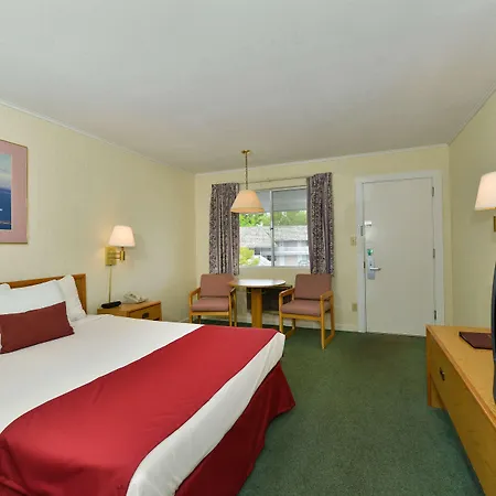 Novotel Centrum Hotel 4*